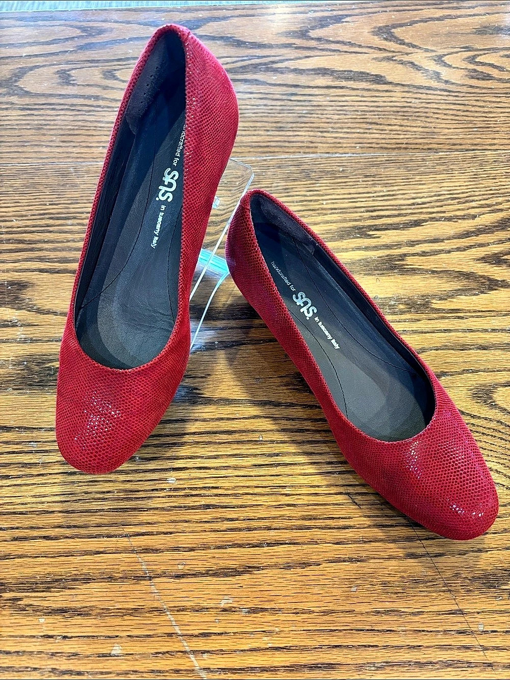 SAS Sofia Rouge Red Textured Leather Comfort
Wedge Pump Italy size 8.5N